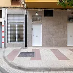 Cosy Near Ave Station Málaga